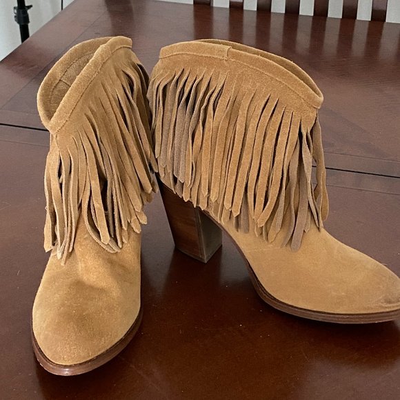 Frye IIana Fringe Short Boot - Picture 2 of 11